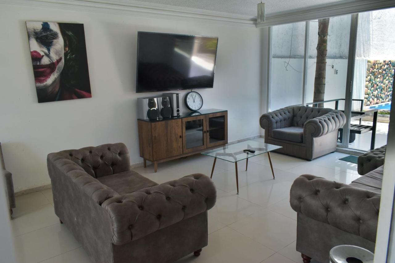 8 Venator House Boutique Apartment Leon Bagian luar foto