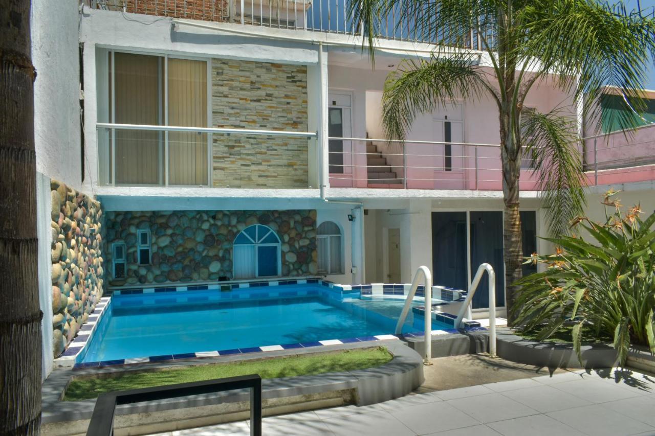 8 Venator House Boutique Apartment Leon Bagian luar foto